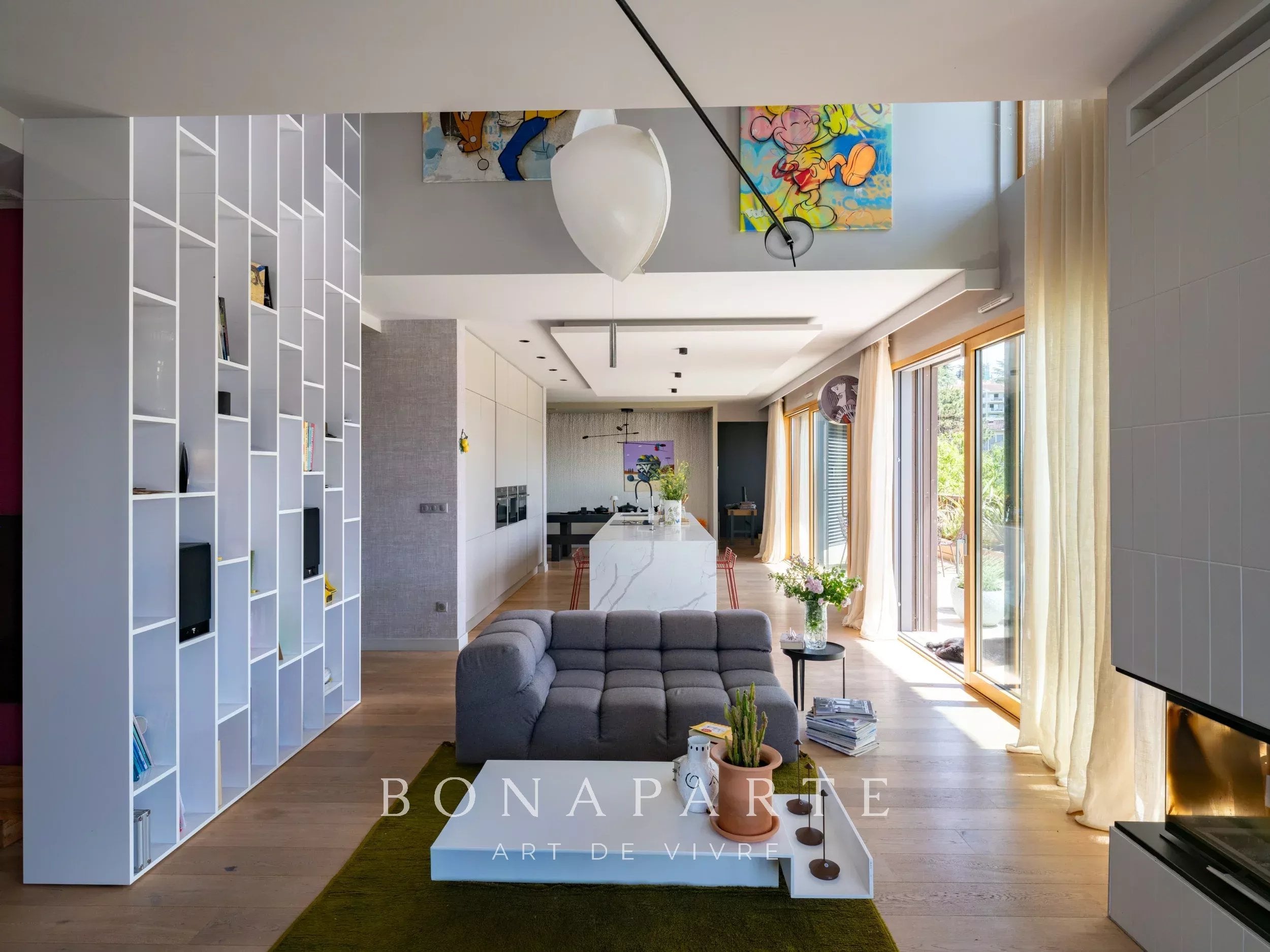 SAINT-DIDIER-AU-MONT-D’OR, VILLAGE, VILLA CONTEMPORAINE, PISCINE, VUE — TERRAIN CONSTRUCTIBLE DE 1 000 M², PROJET POTENTIEL DE 200 M²