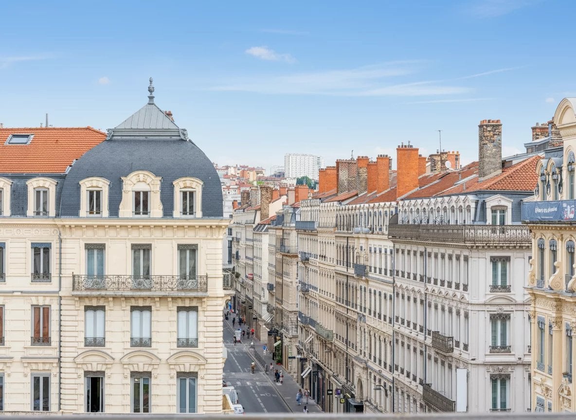 LYON JACOBINS - 241 M² 4 CHAMBRES BALCON VUE